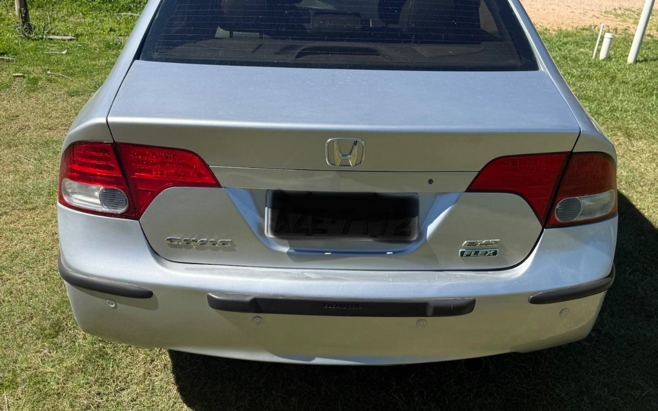 imagem-https://www.socarrao.com.br/sc-vehicle-images-prod/3627271/1788479712103-SU1HXzE1MTguanBlZw.jpeg
