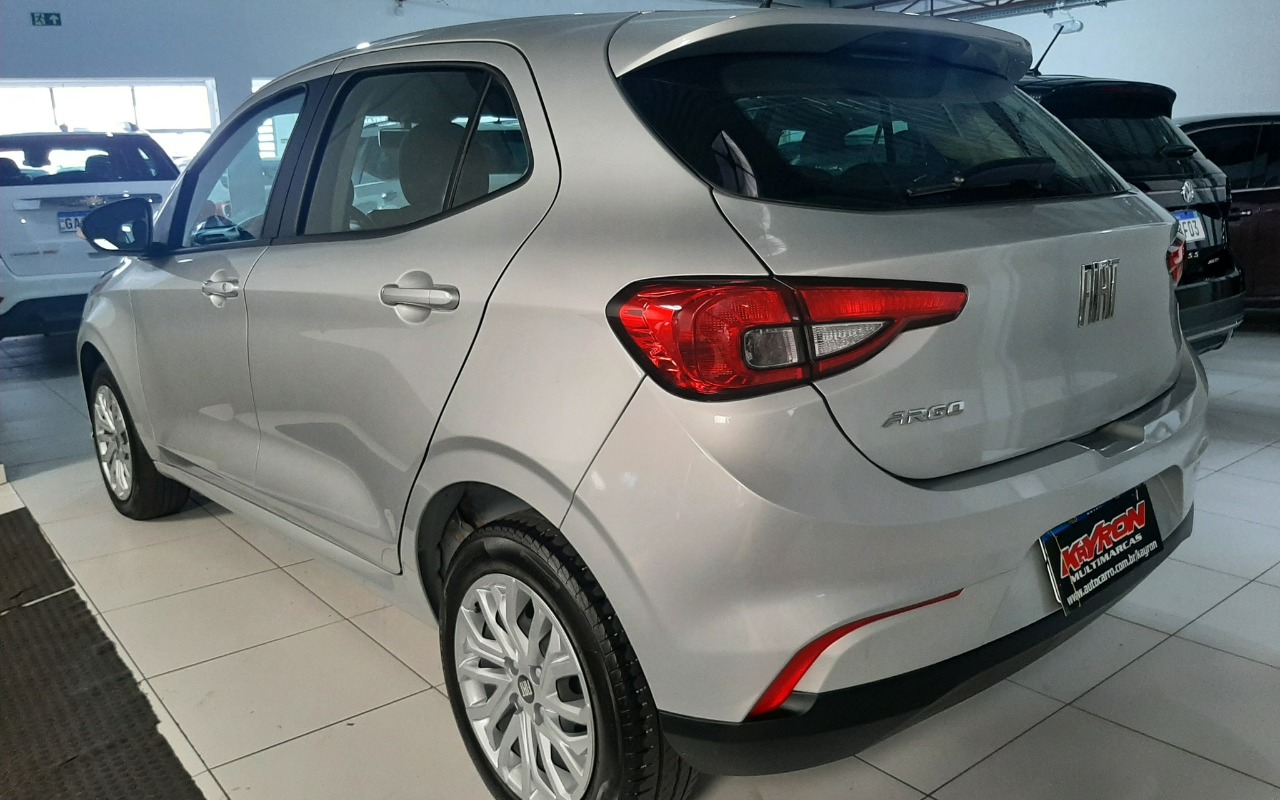 imagem-https://www.socarrao.com.br/sc-vehicle-images-prod/3629190/1788485133121-My5qcGc.jpg