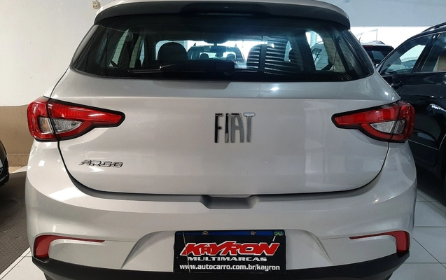 imagem-https://www.socarrao.com.br/sc-vehicle-images-prod/3629190/1788485134002-MTAuanBn.jpg