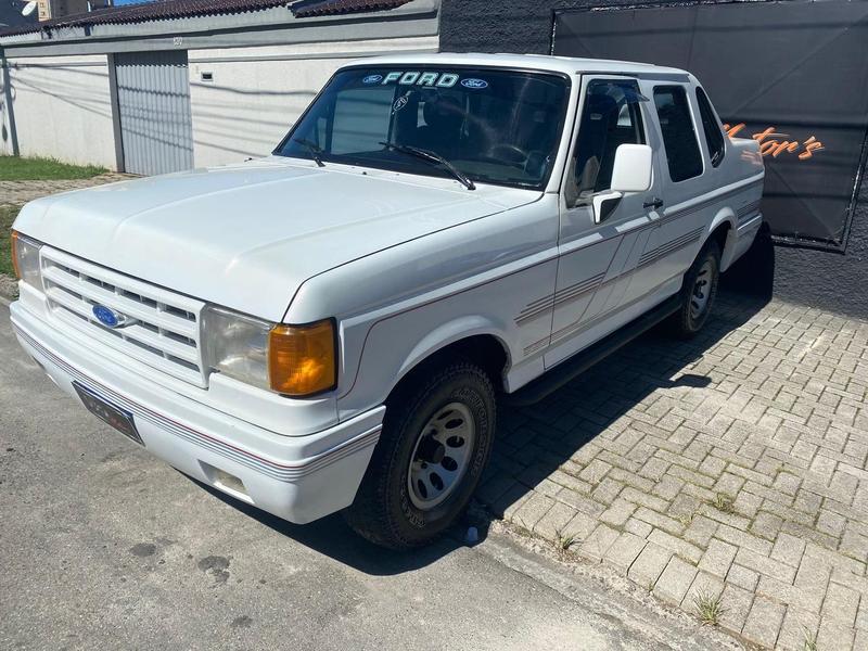 Ford F-1000 Lightning/Super 4.9i na cor Branco em São José dos Pinhais / PR - 36292
