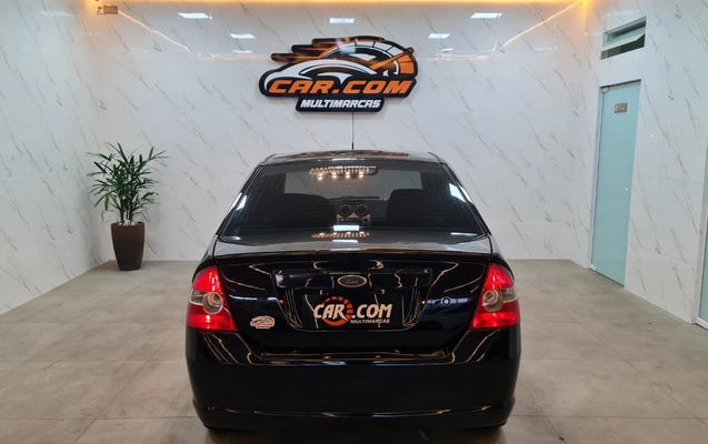 imagem-https://www.socarrao.com.br/sc-vehicle-images-prod/3629817/1788487006291-MjAyNjA5MDNfMTgwMTIzLmpwZw.jpg