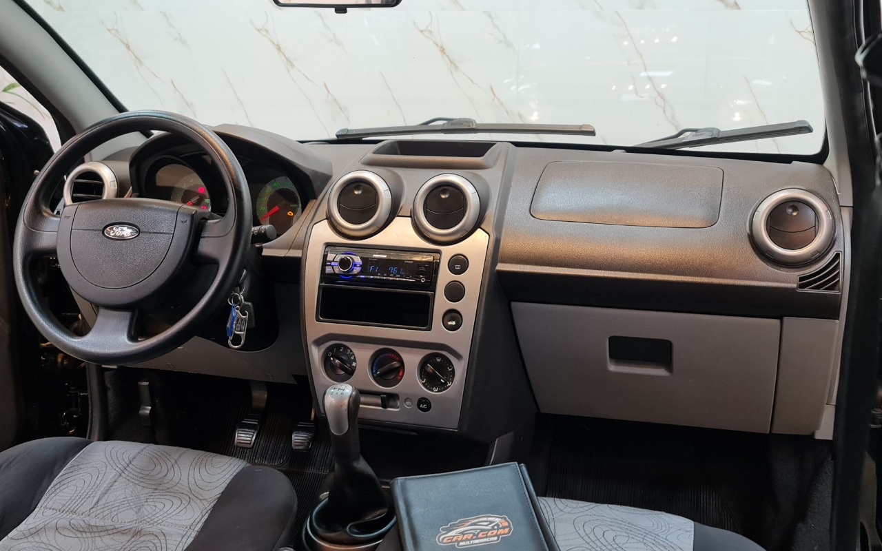 imagem-https://www.socarrao.com.br/sc-vehicle-images-prod/3629817/1788487006414-MjAyNjA5MDNfMTc0NzU1LmpwZw.jpg