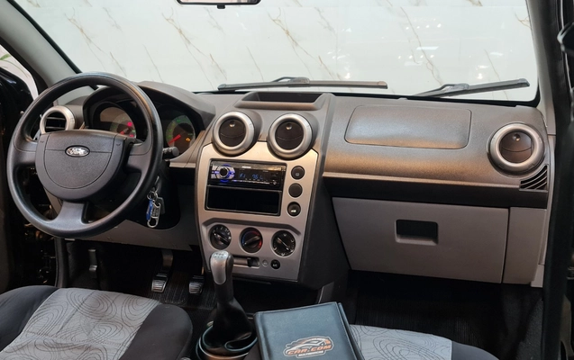 imagem-https://www.socarrao.com.br/sc-vehicle-images-prod/3629817/1788487006414-MjAyNjA5MDNfMTc0NzU1LmpwZw.jpg