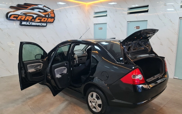 imagem-https://www.socarrao.com.br/sc-vehicle-images-prod/3629817/1788487007012-MjAyNjA5MDNfMTczNzA4LmpwZw.jpg