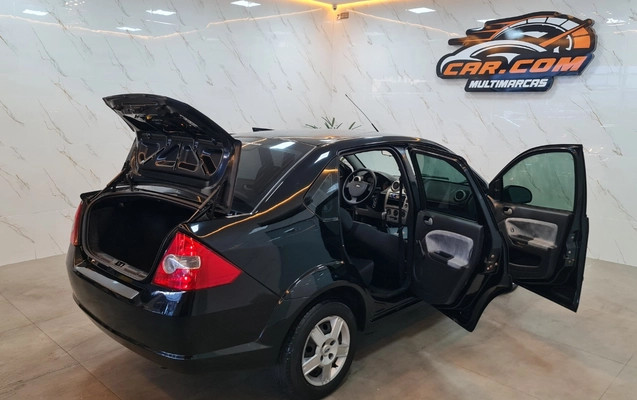 imagem-https://www.socarrao.com.br/sc-vehicle-images-prod/3629817/1788487007136-MjAyNjA5MDNfMTczNDUzLmpwZw.jpg