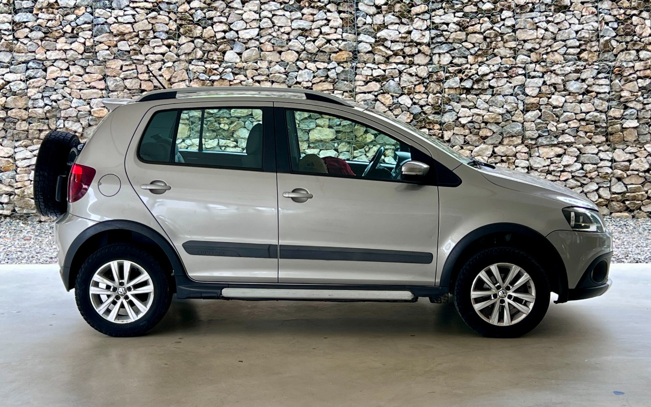imagem-https://www.socarrao.com.br/sc-vehicle-images-prod/3637889/1788515735645-SU1HXzE4MDkuanBn.jpg