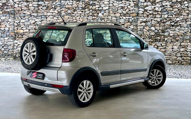 imagem-https://www.socarrao.com.br/sc-vehicle-images-prod/3637889/1788515735789-SU1HXzE4MTEuanBn.jpg