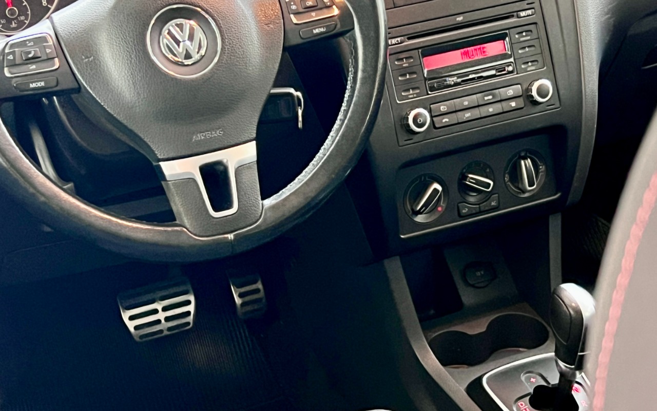 imagem-https://www.socarrao.com.br/sc-vehicle-images-prod/3637889/1788515736670-SU1HXzE4MjUuanBn.jpg