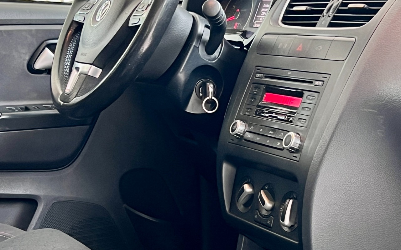 imagem-https://www.socarrao.com.br/sc-vehicle-images-prod/3637889/1788515736883-SU1HXzE4MjguanBn.jpg