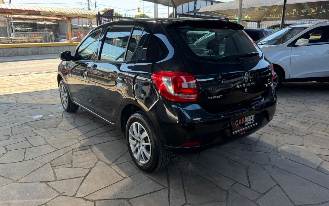 imagem-https://www.socarrao.com.br/sc-vehicle-images-prod/3638009/1788523170871-V2hhdHNBcHAgSW1hZ2UgMjAyNi0wOS0wMyBhdCAxNy4zNC4yNyAoMSkuanBlZw.jpeg