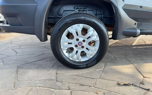 imagem-https://www.socarrao.com.br/sc-vehicle-images-prod/3638020/1788523456437-V2hhdHNBcHAgSW1hZ2UgMjAyNi0wOS0wMyBhdCAxNy4zOS40OSAoMSkuanBlZw.jpeg