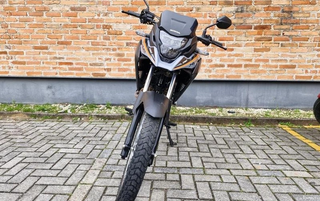 imagem-https://www.socarrao.com.br/sc-vehicle-images-prod/3638021/1789673554617-8426498_1_B_55e5f65437.jpeg