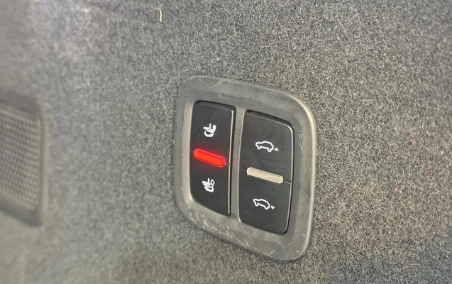 imagem-https://www.socarrao.com.br/sc-vehicle-images-prod/3638035/1789387596400-8435274_4_B_925b80e91a.jpeg