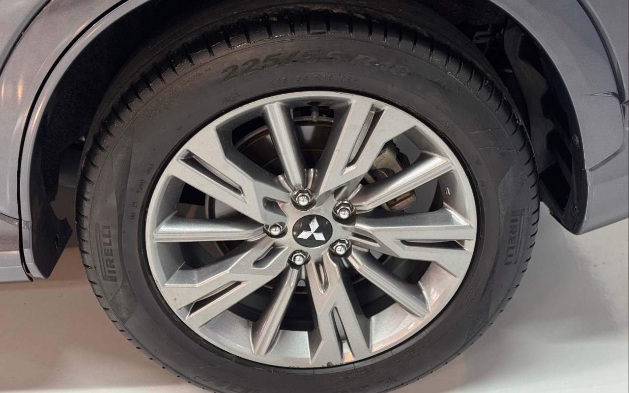 imagem-https://www.socarrao.com.br/sc-vehicle-images-prod/3638047/1788523786247-TUlUU1VCSVNISSBFQ0xJUFNFIFJVU0ggLSAyMDI1IC0gQ0lOWkEgLVNDTzJBODkgKDEzKS5wbmc.png