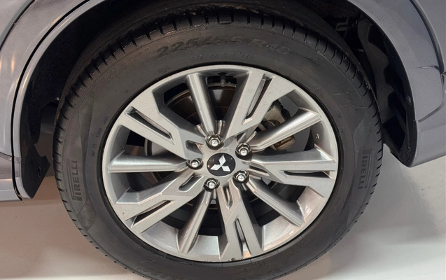 imagem-https://www.socarrao.com.br/sc-vehicle-images-prod/3638047/1788523786247-TUlUU1VCSVNISSBFQ0xJUFNFIFJVU0ggLSAyMDI1IC0gQ0lOWkEgLVNDTzJBODkgKDEzKS5wbmc.png