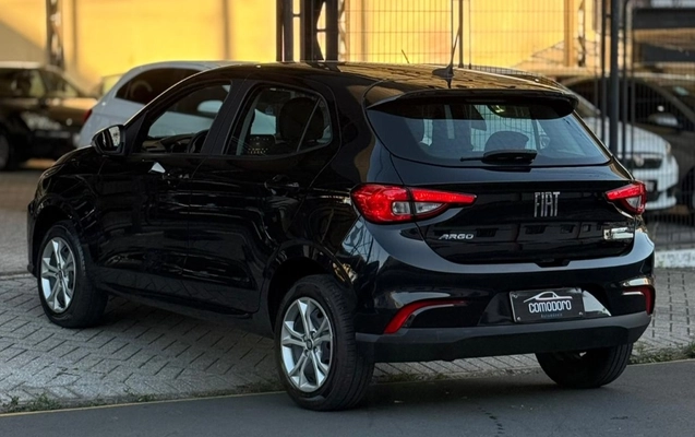 imagem-https://www.socarrao.com.br/sc-vehicle-images-prod/3638687/1788524878181-14_092740.jpg