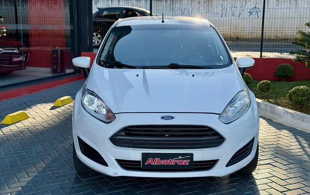 imagem-https://www.socarrao.com.br/sc-vehicle-images-prod/3639047/1788525235285-1_093346.jpg
