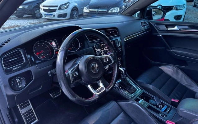 imagem-https://www.socarrao.com.br/sc-vehicle-images-prod/3639378/1788532679971-8449641_11_B_cb0800a91e.jpeg