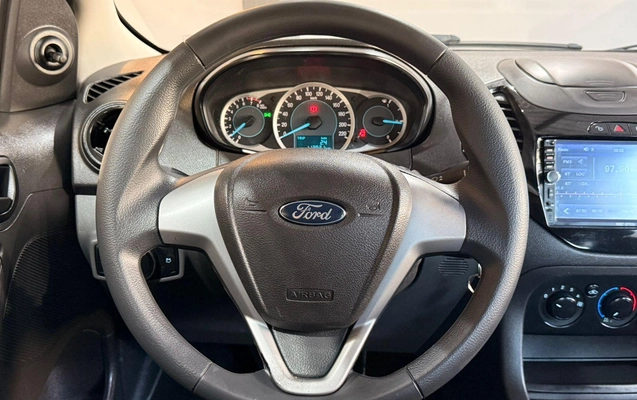 imagem-https://www.socarrao.com.br/sc-vehicle-images-prod/3639614/1789564466482-c03f8f9d1f9646548531da0dd52f8892_1788524727988.jpg
