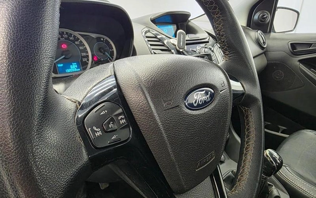 imagem-https://www.socarrao.com.br/sc-vehicle-images-prod/3639723/1788552213381-8375815_18_B_267f902ac2.jpeg