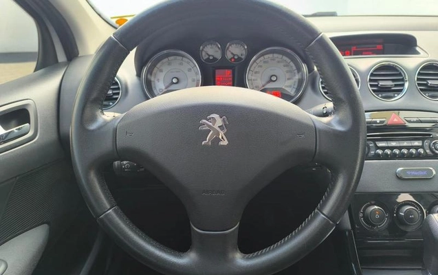 imagem-https://www.socarrao.com.br/sc-vehicle-images-prod/3640128/1789146750247-8448117_21_B_a877f15526.jpeg