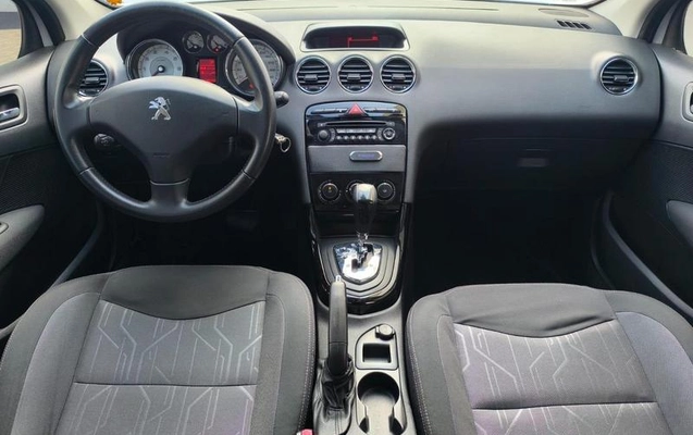 imagem-https://www.socarrao.com.br/sc-vehicle-images-prod/3640128/1789146750247-8448117_26_B_6dae9dc6ae.jpeg