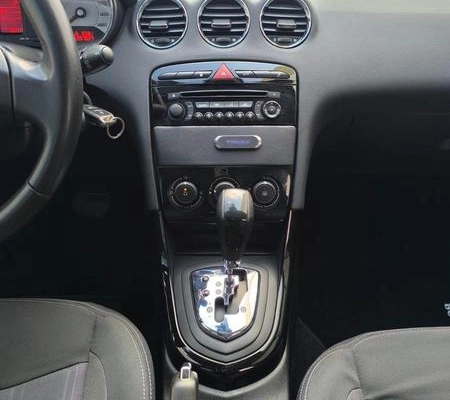 imagem-https://www.socarrao.com.br/sc-vehicle-images-prod/3640128/1789146750248-8448117_15_B_0194be834a.jpeg