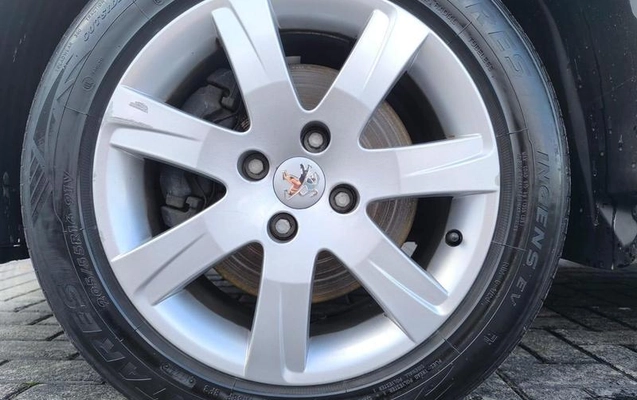 imagem-https://www.socarrao.com.br/sc-vehicle-images-prod/3640128/1789146750248-8448117_4_B_3f6b18039f.jpeg