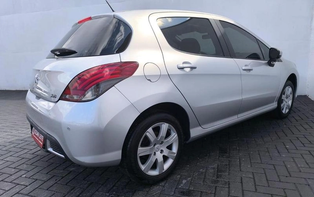 imagem-https://www.socarrao.com.br/sc-vehicle-images-prod/3640128/1789146750254-8448117_27_B_1cab94283d.jpeg