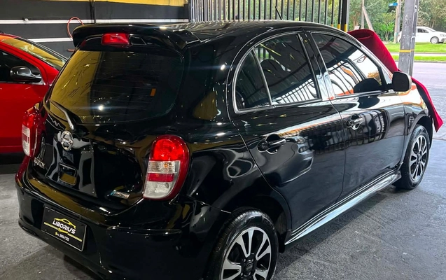 imagem-https://www.socarrao.com.br/sc-vehicle-images-prod/3640420/1788526879928-NWZmOWI1ZjQtMmFkNi00NTU5LWE2NzgtYTE3MjMwY2YwZTRhLmpwZw.jpg