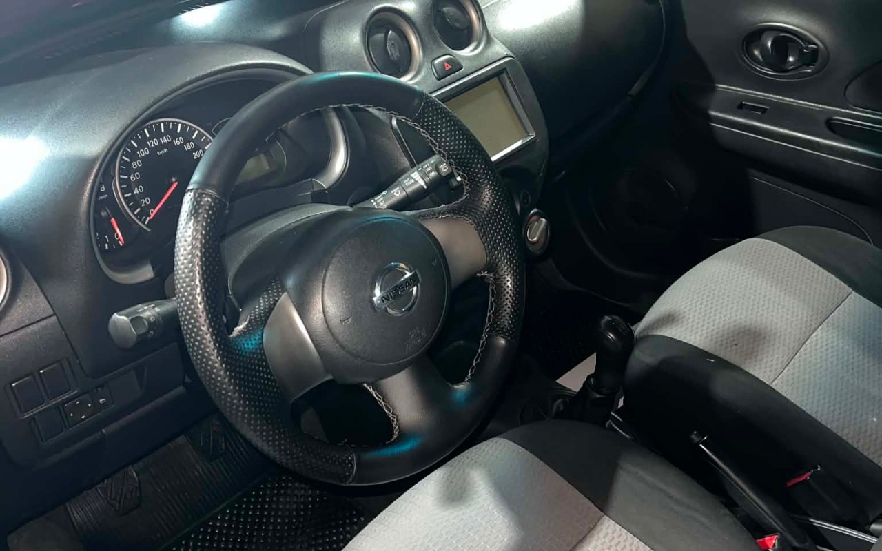 imagem-https://www.socarrao.com.br/sc-vehicle-images-prod/3640420/1788526880161-MDBhNTBmOGEtMzVlMi00MmZhLWI1NjItNTcwYzI5MzllYTdiLmpwZw.jpg