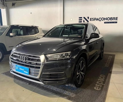 Audi Q5 2018 Cinza — foto 1 de 3