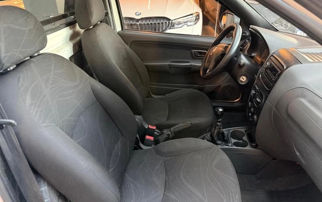 imagem-https://www.socarrao.com.br/sc-vehicle-images-prod/3640521/1789046276677-8440769_8_B_3f6658674e.jpeg