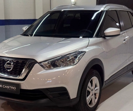 Nissan KICKS 2019 Prata — foto 1 de 3