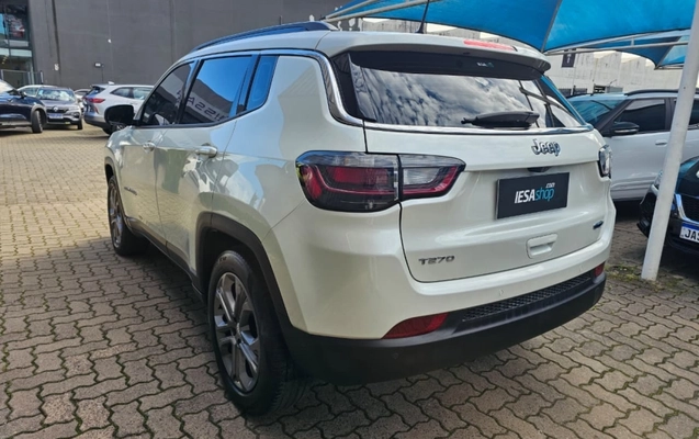 imagem-https://www.socarrao.com.br/sc-vehicle-images-prod/3640862/1788527575073-dAeBZFT1HT5Lv2aO63IUwTJlI6e3v7C5.jpg