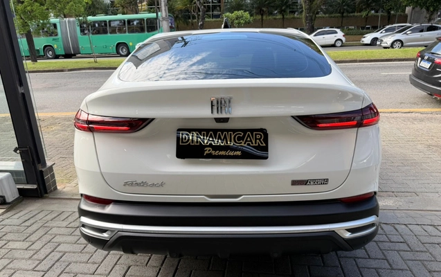 imagem-https://www.socarrao.com.br/sc-vehicle-images-prod/3640976/1788527729183-NC5qcGVn.jpeg
