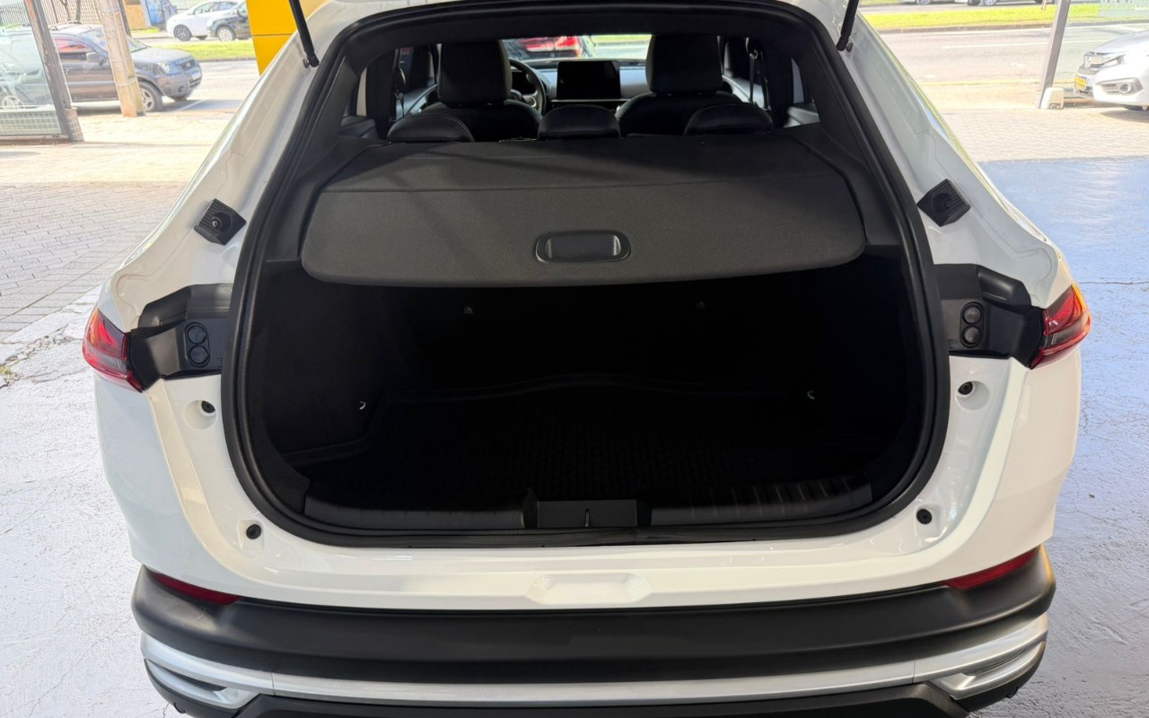 imagem-https://www.socarrao.com.br/sc-vehicle-images-prod/3640976/1788527731420-MjcuanBlZw.jpeg