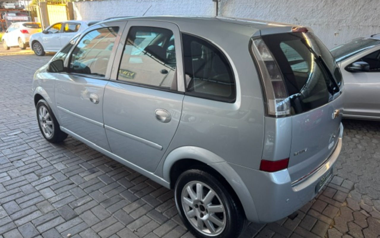 imagem-https://www.socarrao.com.br/sc-vehicle-images-prod/3641026/1788527865173-aW1hZ2UxMS5qcGVn.jpeg