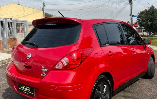 imagem-https://www.socarrao.com.br/sc-vehicle-images-prod/3641062/1788527986980-ZTI0ZTlmOTgtOTc4NS00MWMxLWEyZWUtMTU1OWQyYjVkYjExLmpwZw.jpg
