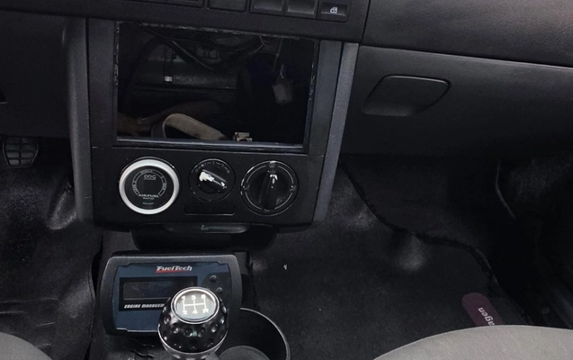 imagem-https://www.socarrao.com.br/sc-vehicle-images-prod/3641189/1788528435262-V2hhdHNBcHAgSW1hZ2UgMjAyNi0wOC0xNCBhdCAxNS40Ny4zOCAoMSkuanBlZw.jpeg