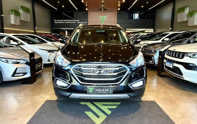 imagem-https://www.socarrao.com.br/sc-vehicle-images-prod/3641411/1788528791449-8449861_8_B_266b8b61e6.jpeg