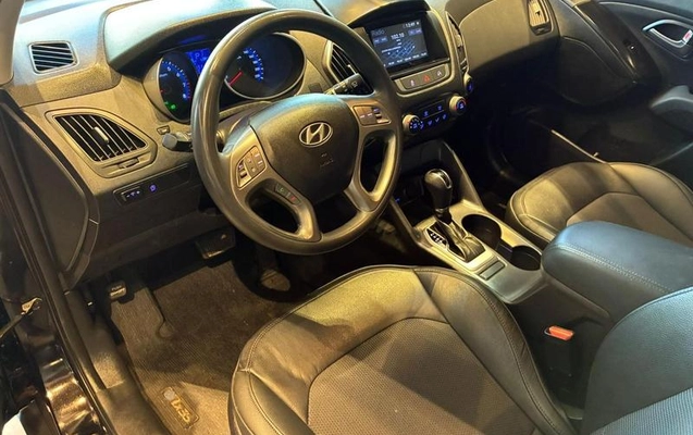 imagem-https://www.socarrao.com.br/sc-vehicle-images-prod/3641411/1788528791467-8449861_7_B_26efb87548.jpeg