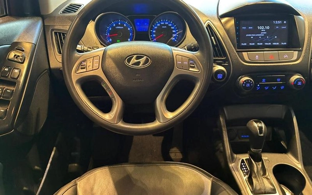imagem-https://www.socarrao.com.br/sc-vehicle-images-prod/3641411/1788528791470-8449861_16_B_efbeffec59.jpeg