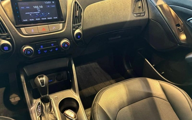 imagem-https://www.socarrao.com.br/sc-vehicle-images-prod/3641411/1788528791474-8449861_2_B_5a310efdca.jpeg