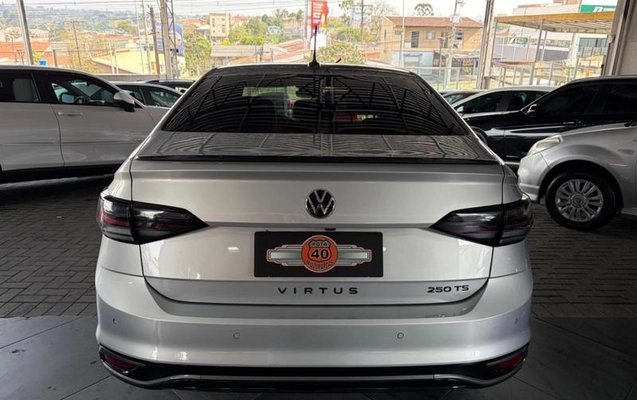 imagem-https://www.socarrao.com.br/sc-vehicle-images-prod/3641485/1789488105063-8430266_14_B_52287b2b0d.jpeg