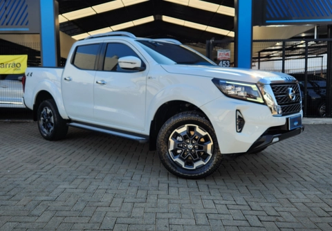 Nissan Frontier 2023 Branco — foto 1 de 3