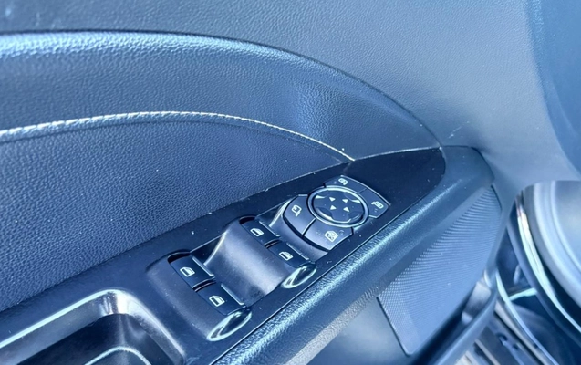 imagem-https://www.socarrao.com.br/sc-vehicle-images-prod/3641546/1788529270641-V2hhdHNBcHAgSW1hZ2UgMjAyNi0wOS0wMyBhdCAxNi41OS40MSAoMikuanBlZw.jpeg