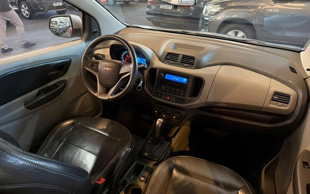 imagem-https://www.socarrao.com.br/sc-vehicle-images-prod/3641548/1790009986952-8420286_6_B_089633414e.jpeg