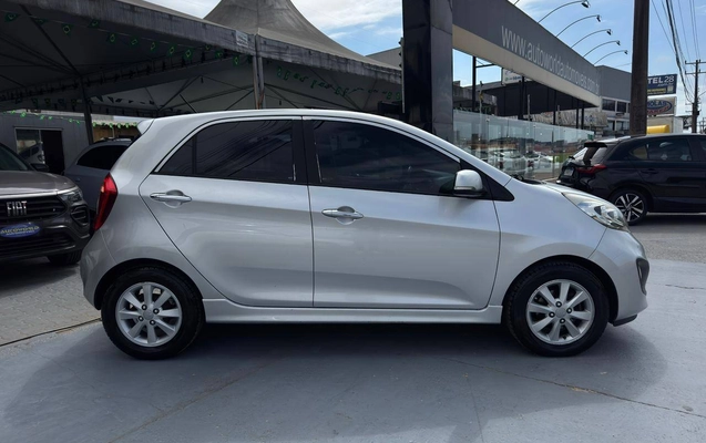 imagem-https://www.socarrao.com.br/sc-vehicle-images-prod/3641705/1788533073354-e7d02fa9c8e84a47886e9395c81bde79_1788532797238.jpg