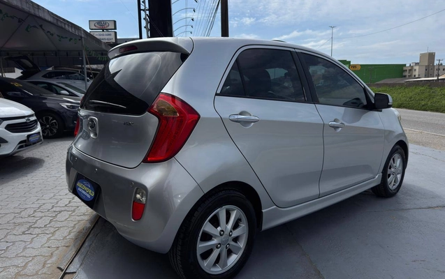 imagem-https://www.socarrao.com.br/sc-vehicle-images-prod/3641705/1788533073358-47273aae0ed849f29411ccd4e281fd1b_1788532797243.jpg